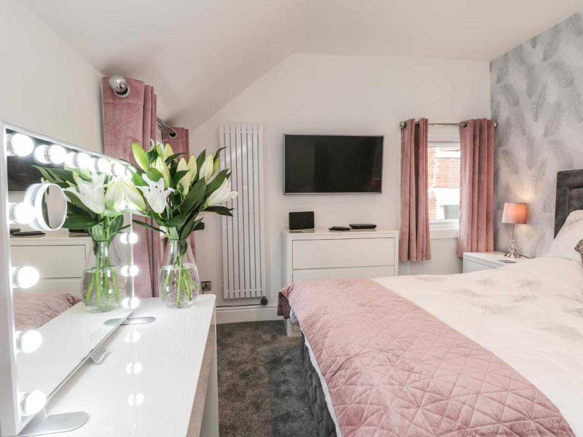 Daisy'S Den Apartment Whitby Ngoại thất bức ảnh
